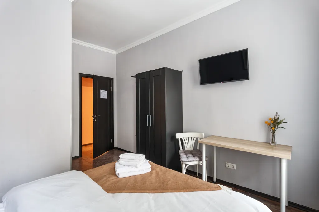 Квартира Комната с санузлом и видом во двор у Исаакиевского собора — Санкт-Петербург