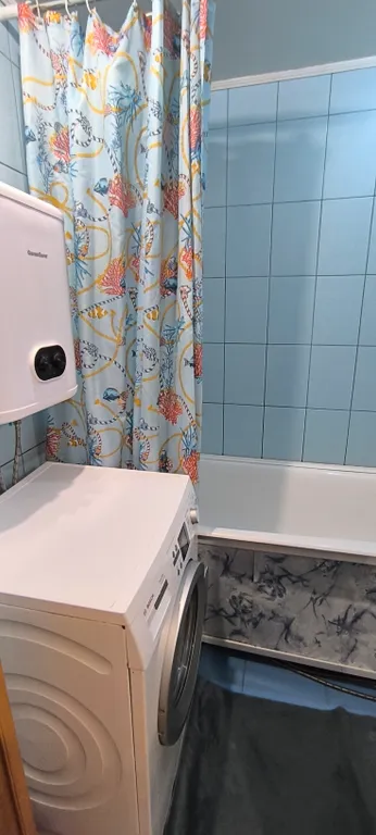 Трёхкомнатная квартира возле Звездного