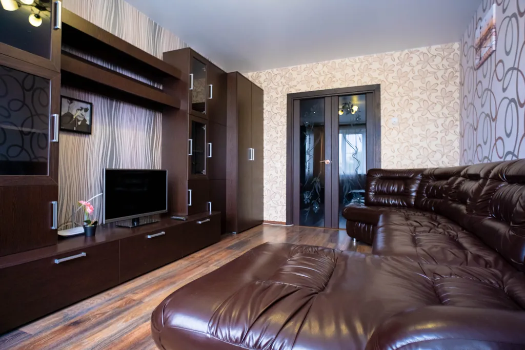 Апартаменты большие эконом-класса в Зареченском районе