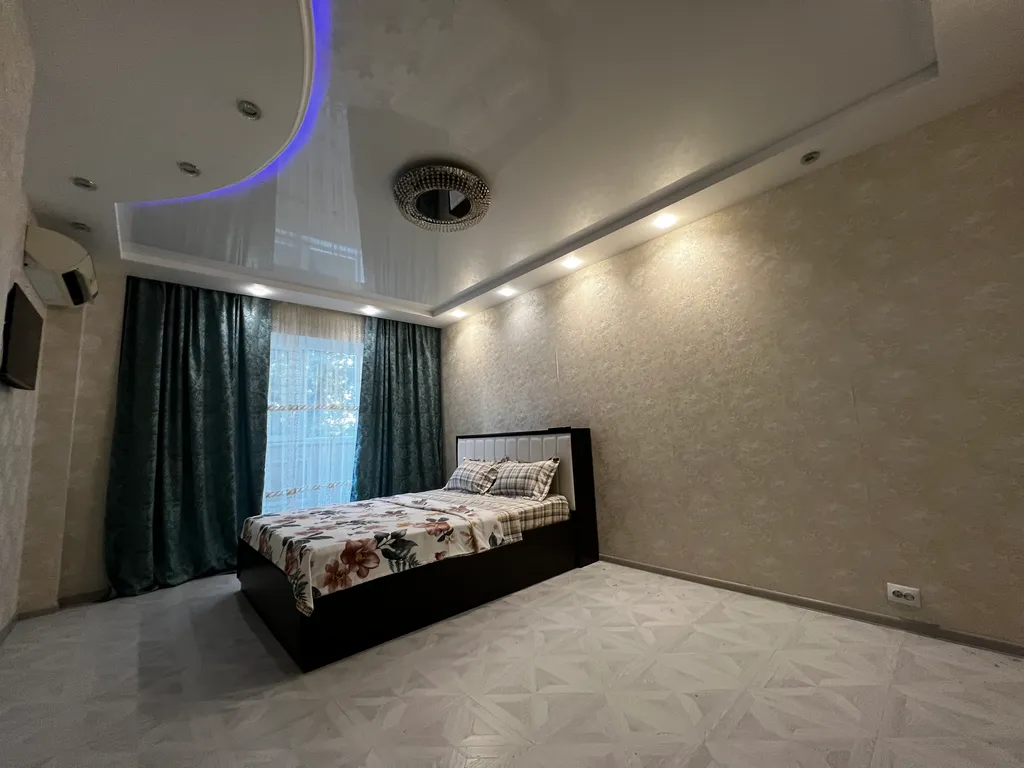 Квартира Квартира Огромная двушка с дизайнерским ремонтом — Свердловский