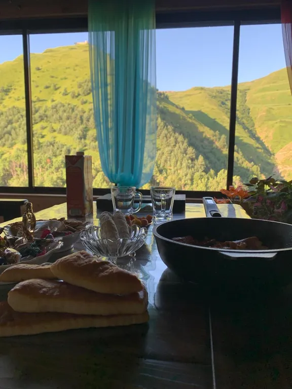 Просторный дом с видом на горы