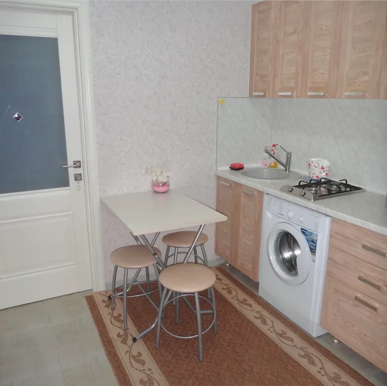 Дом в центре Адлера на набережной