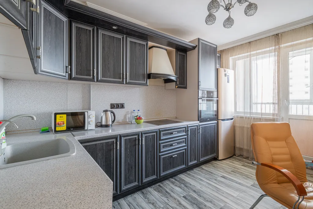 Двухкомнатная квартира в ЖК Менделеев с парковкой за шлагбаумом