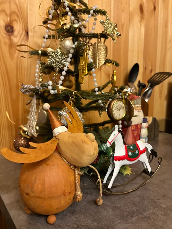 Уютный дом у леса