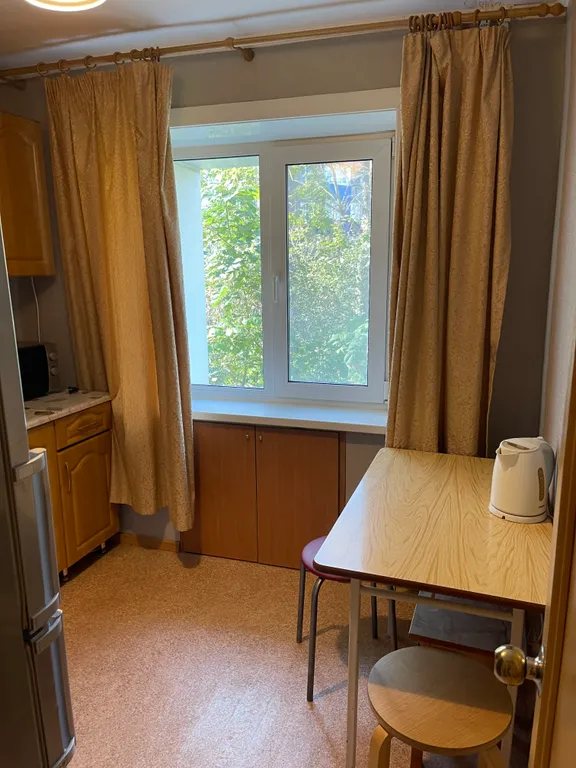 Уютная квартира в самом центре города рядом с парком и СТК Горный воздух