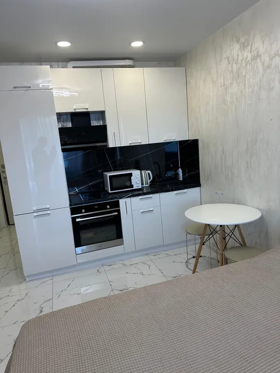 Студия с видом на море