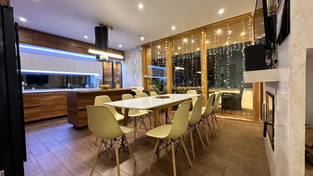 4-комнатный Дом