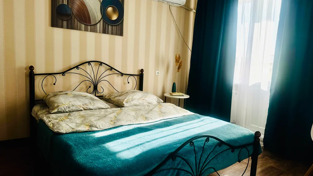 Студия с красивым видом на город