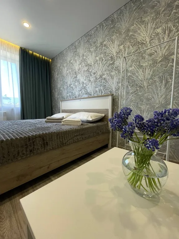 Уютная, чистая квартира в центре города — аренда посуточно в Октябрьский