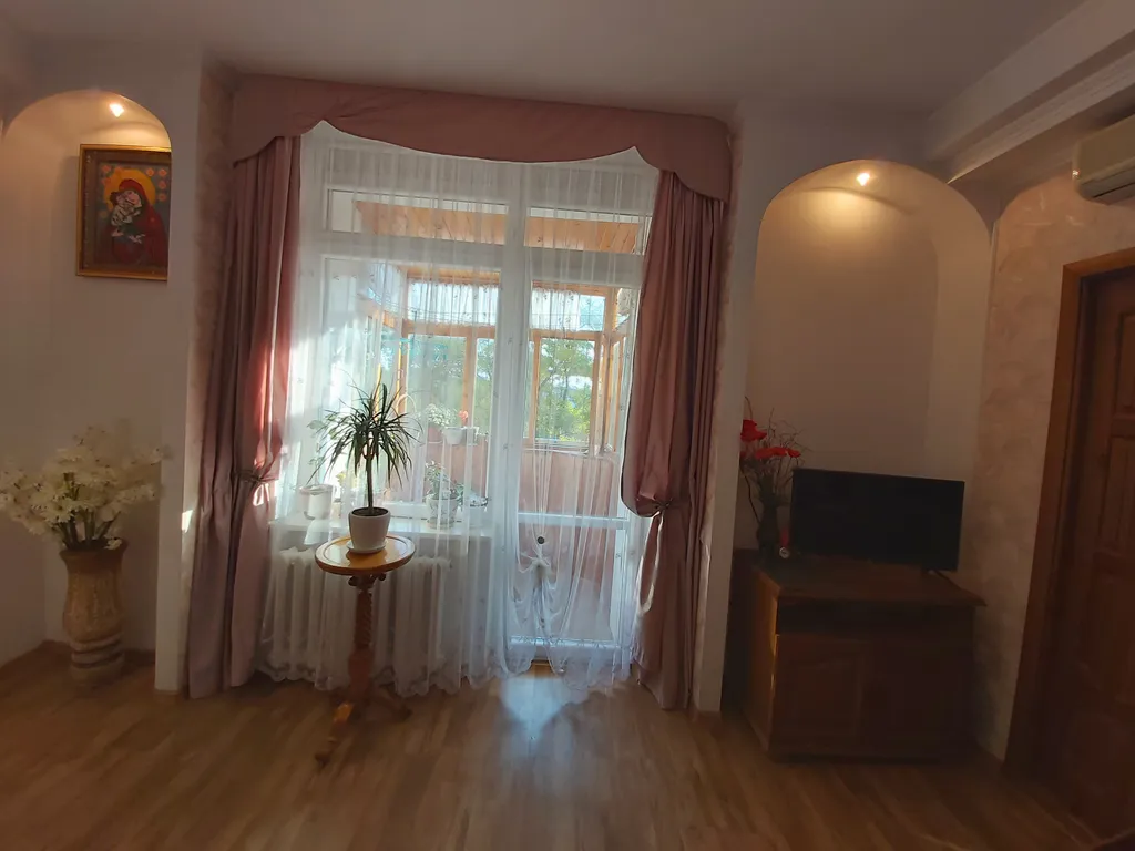 2-комнатная Квартира — аренда посуточно в Евпатория