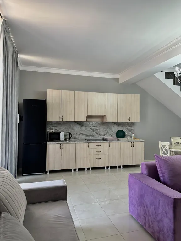 Уютный 2-этажный дом на берегу моря со всеми удобствами