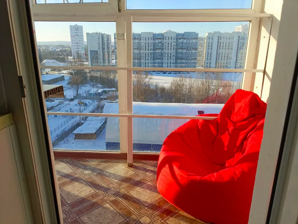 Квартира с большой ванной и панорамной лоджией — аренда посуточно в Уфа