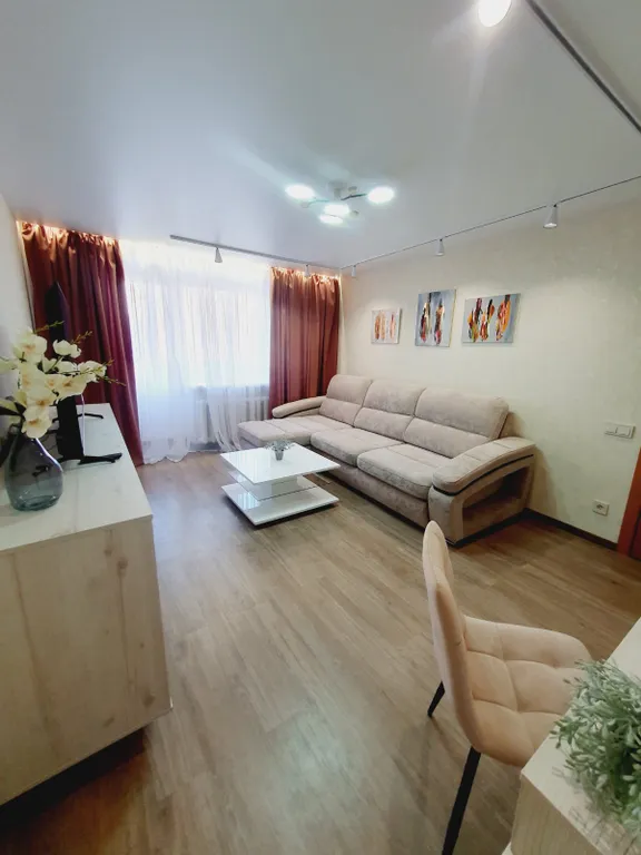 Уютная семейная квартира с новым ремонтом и стильным интерьером