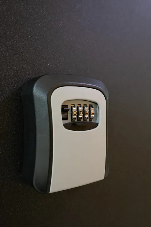 Стильные и уютные апартаменты в центре левого берега