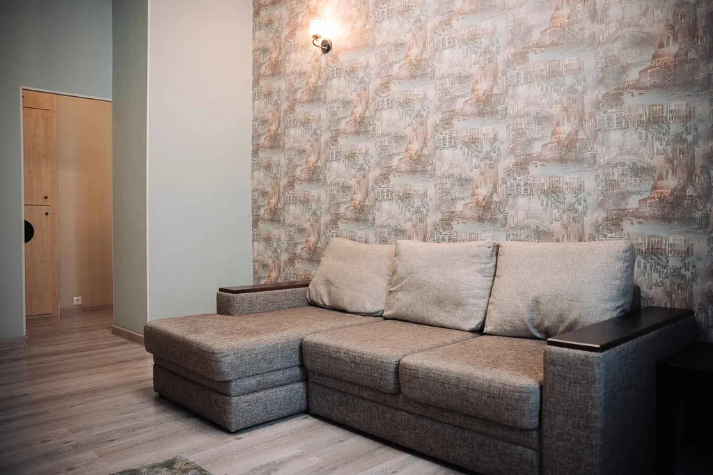 Квартира 2-комнатная квартира в центре — Хабаровск