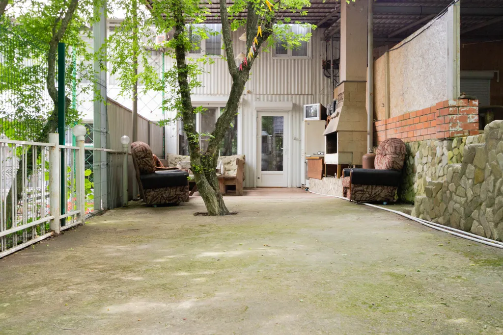 2-этажный дом в лесу в 5 минутах от моря