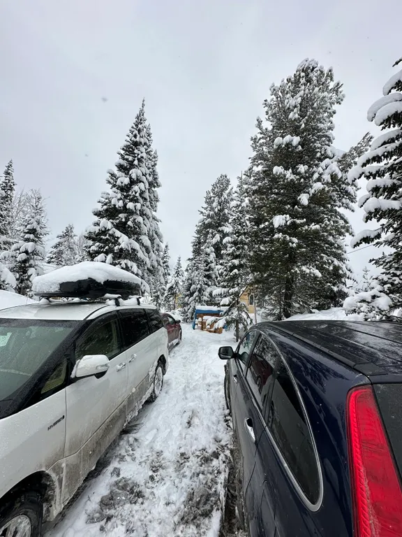 Уютный дом с красивым видом на зелёную гору