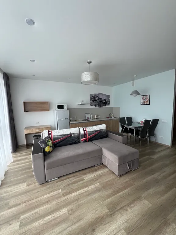 Студия у Золотого моста