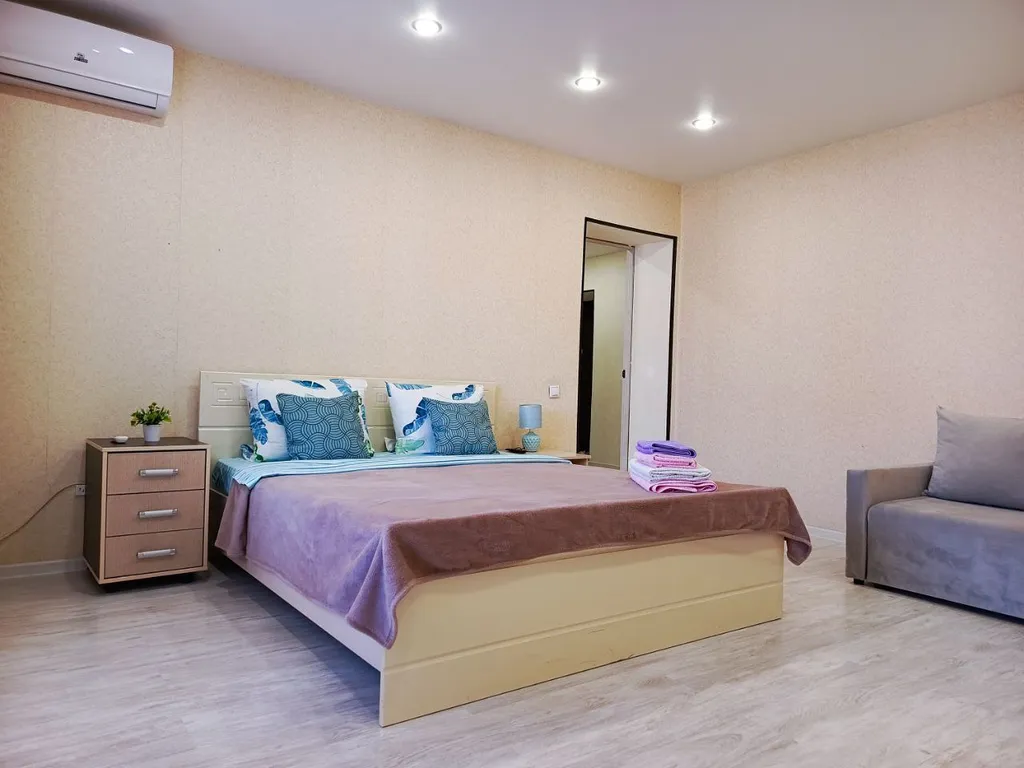 Квартира Просторная квартира напротив ТРК Космопорт — Самара