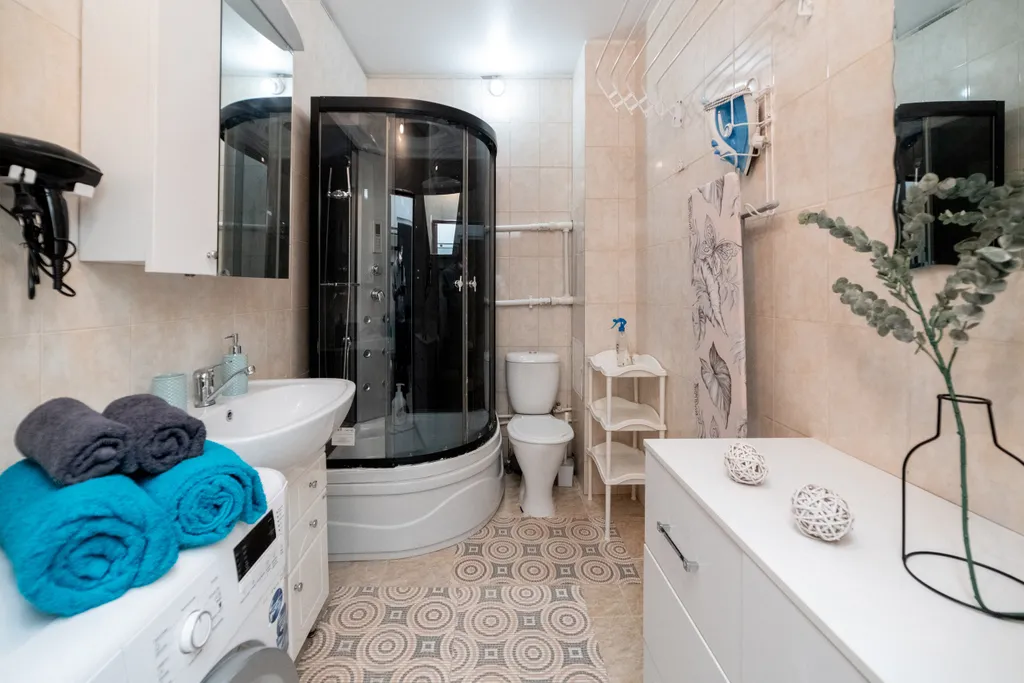 Уютная квартира с большим аквариумом