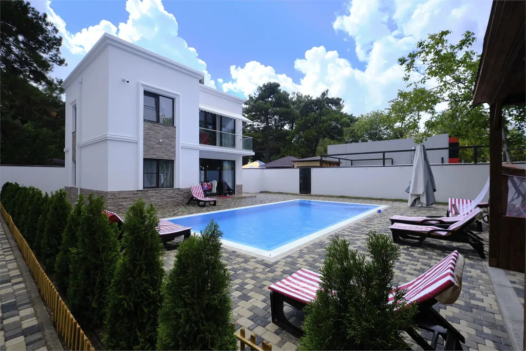 Коттедж Вилла с собственным бассейном — аренда посуточно в Кабардинка