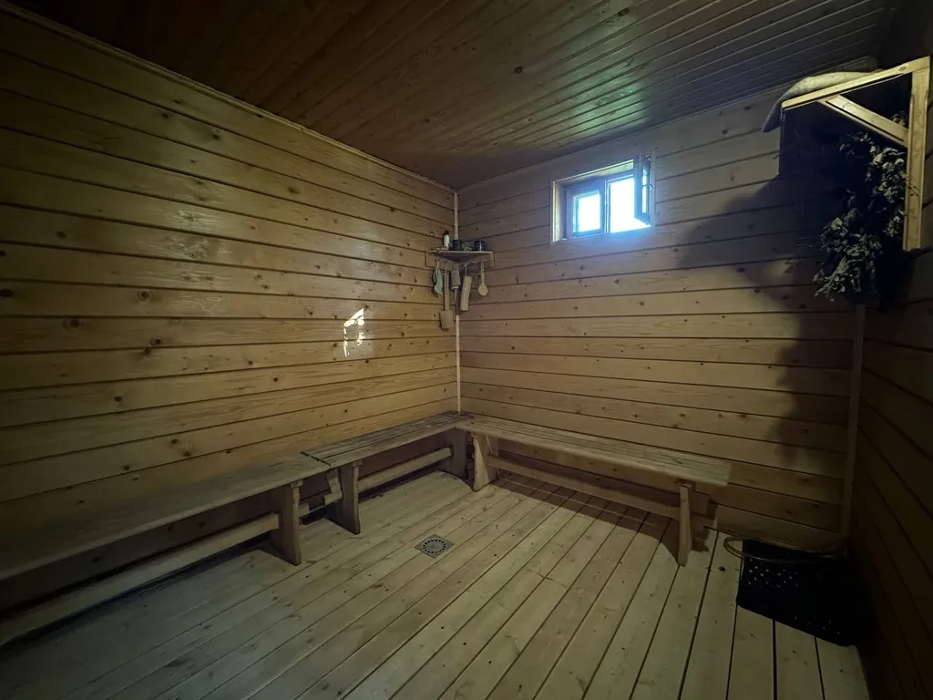 Коттедж Уютный дом в сердце ленинградского леса с баней на дровах — Приозерск