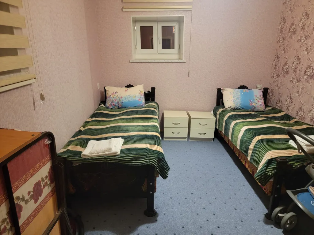 Вилла с садом и видом на горы