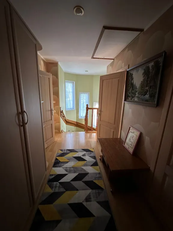 Сказочный домик в лесу, у моря