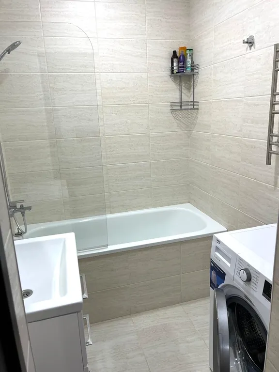 Просторная трехкомнатная квартира в самом центре