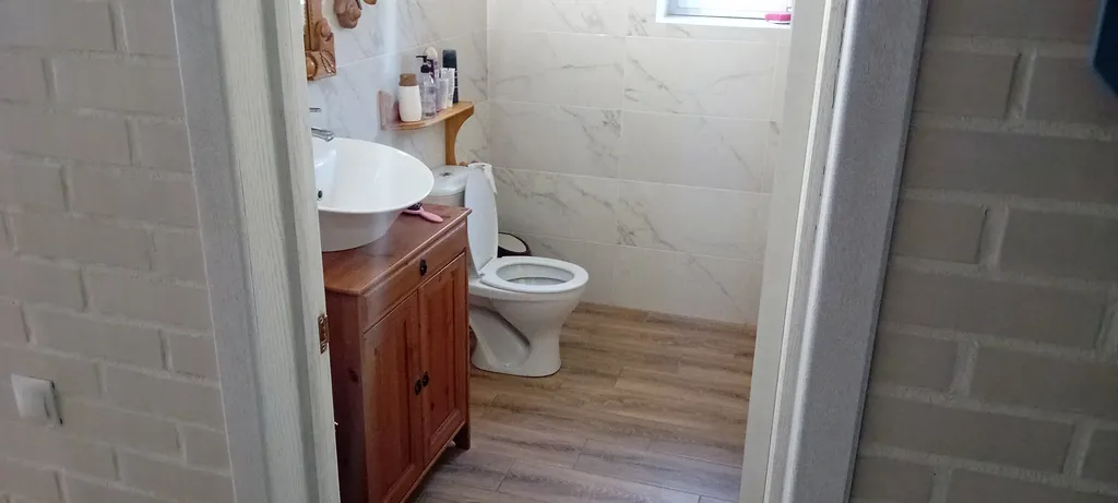 Дом с баней и бассейном