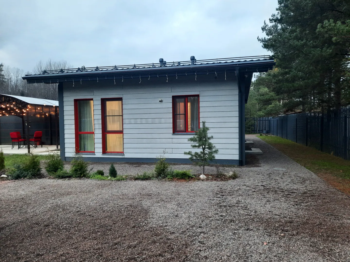 Просторная парковка. Просторная парковка.