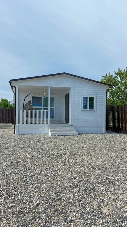 Коттедж Дом с интересным наполнением в Крымской Швейцарии — Орлиное