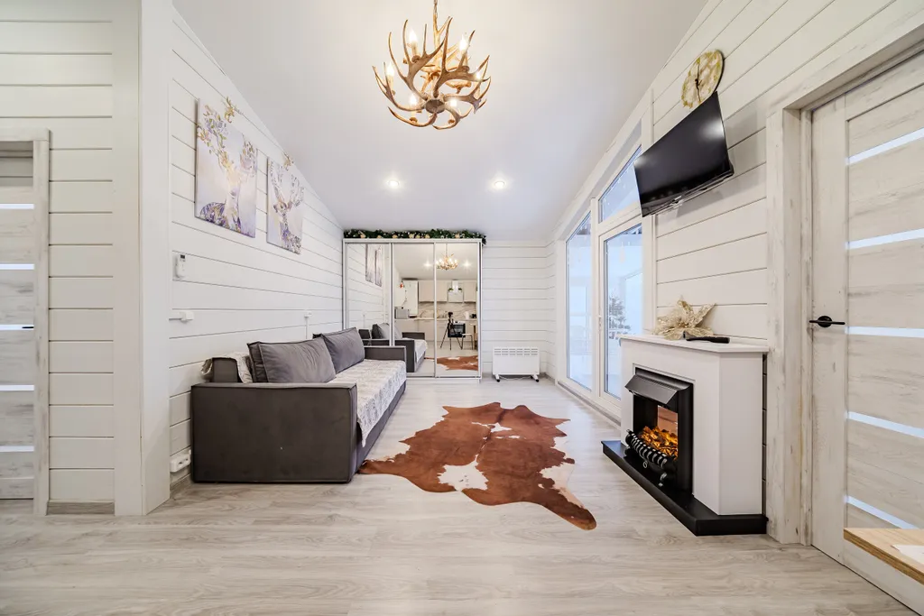 Коттедж Загородный дом с кедровой баней — Светлое