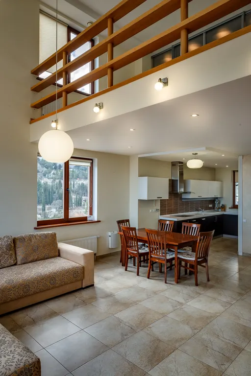 Двухуровневые апартаменты