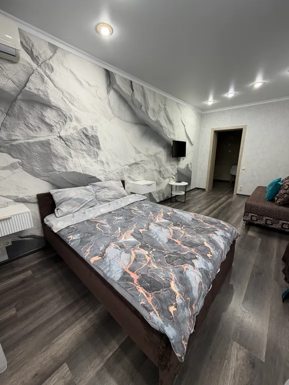 1-комнатная уютная квартира в центре города — аренда посуточно в Россошь