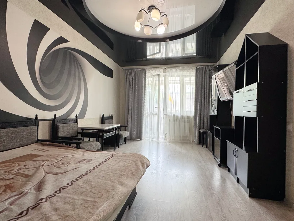 Трёхкомнатная квартира в центре — аренда посуточно в Геленджик