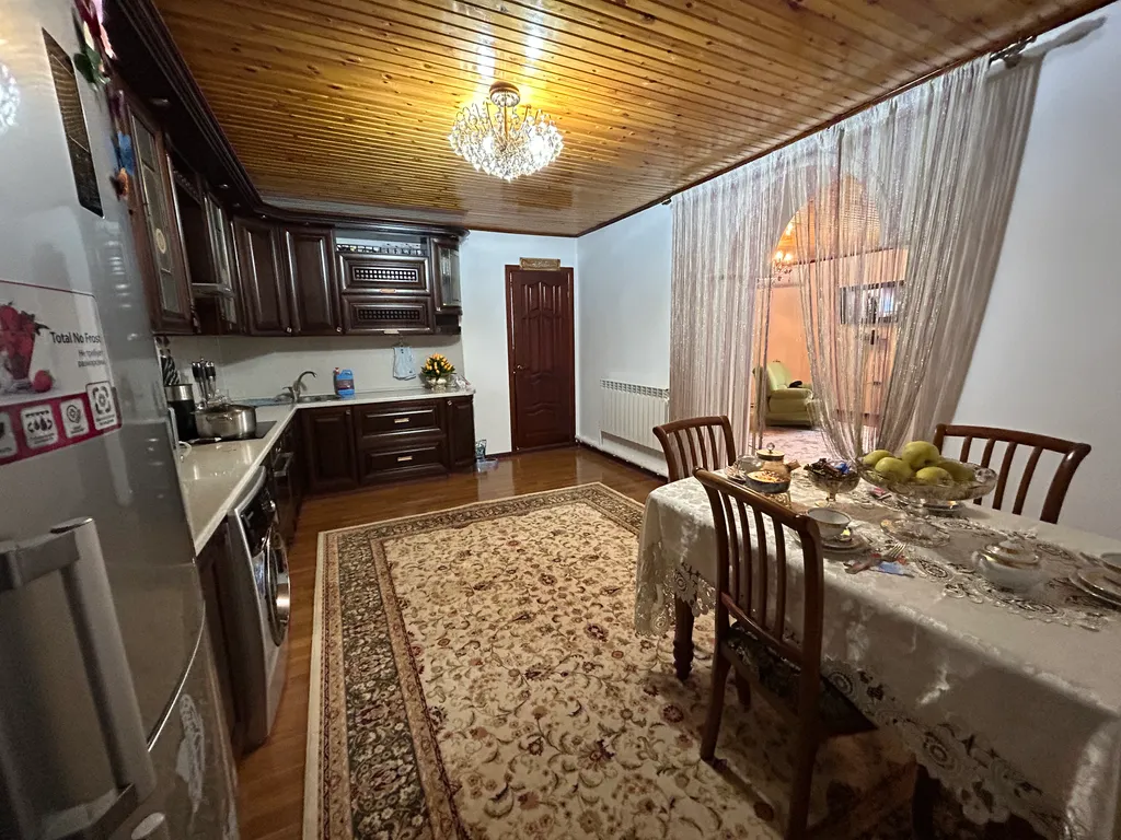 Большой уютный дом