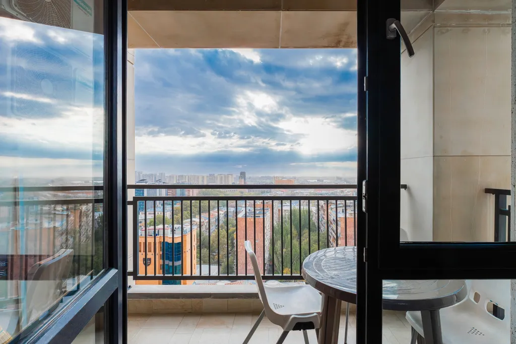 Стильная квартира с прекрасным видом в центре города / Стей Инн