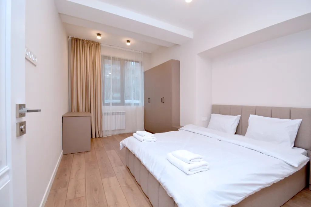 One Bdr next to Rep. Square by Domel Yerevan