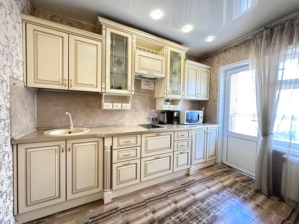 1-комнатная квартира-студия с балконом рядом с Кузбасс-Арена