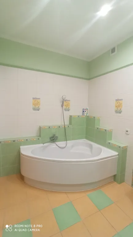 Квартира у озера