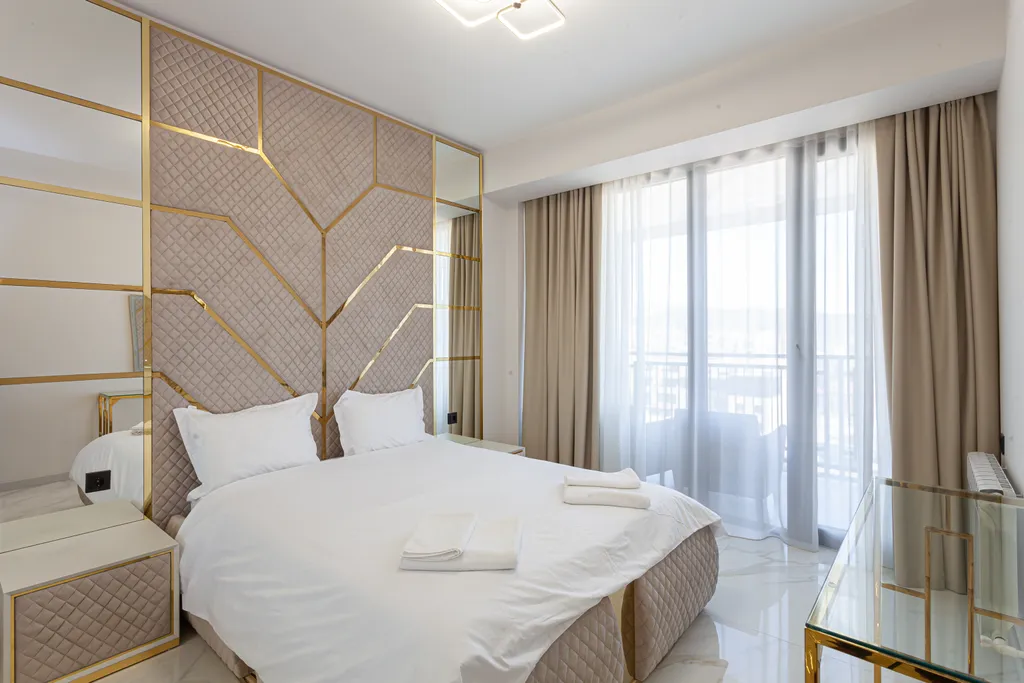 Роскошная квартира-студия у Площади Республики / Стей Инн