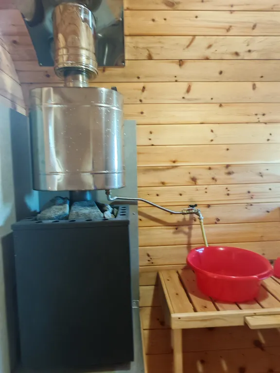 Домик в предгорье горы "50 лет"