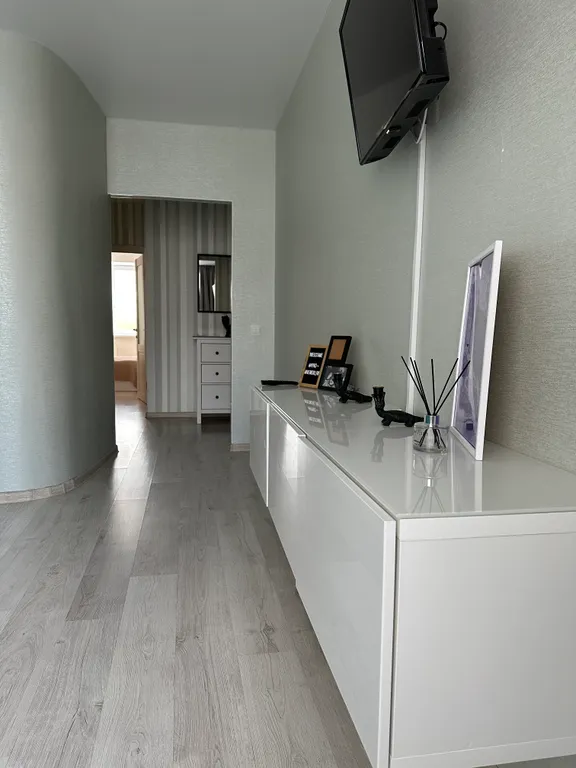 Квартира 2-комнатная Квартира — Тельмана