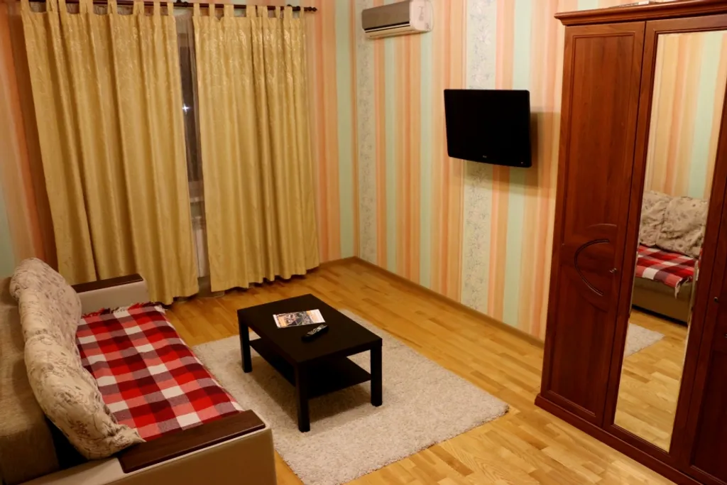 Апартаменты возле ТЦ Рубин