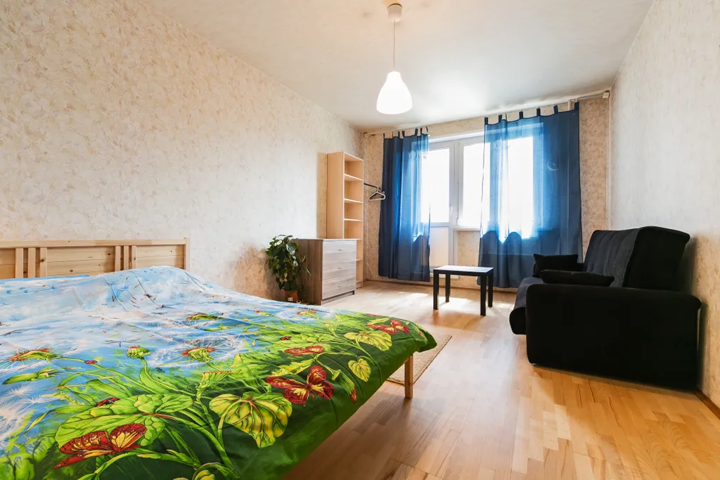 Отличная квартира в одной минуте от метро