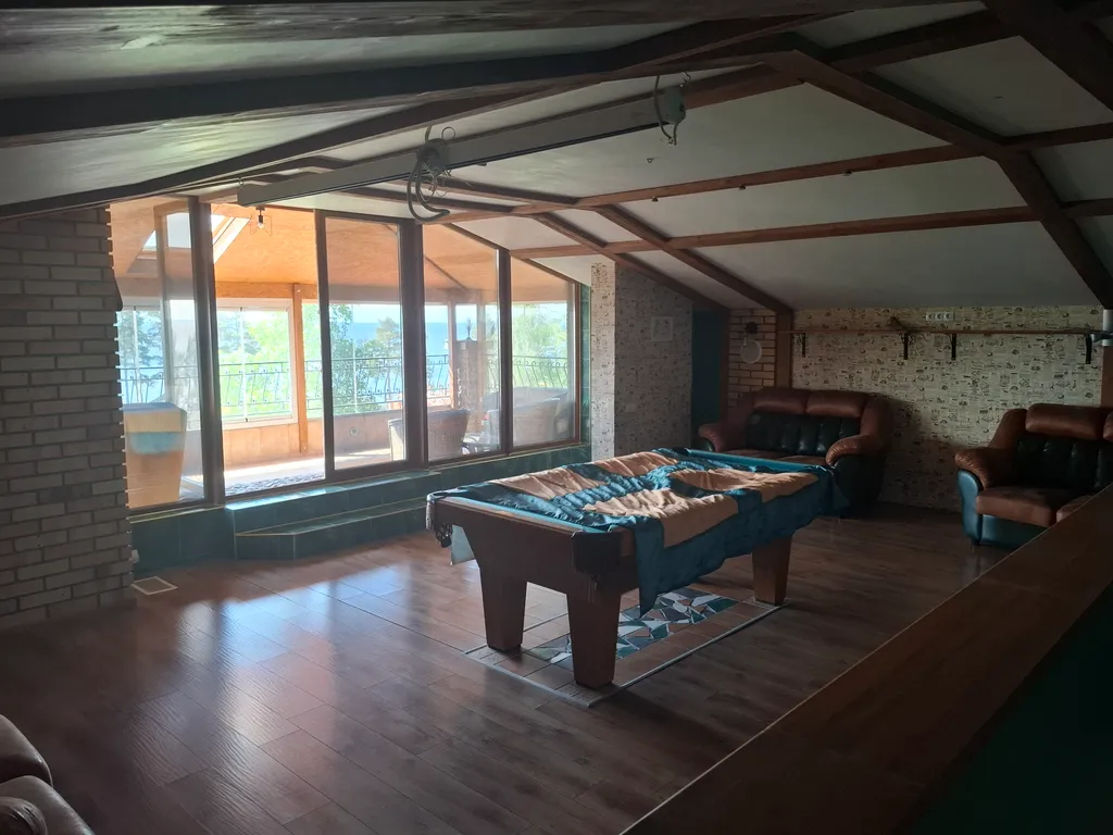 Большой дом с великолепным видом на море