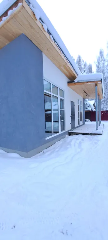 Дом в дубах