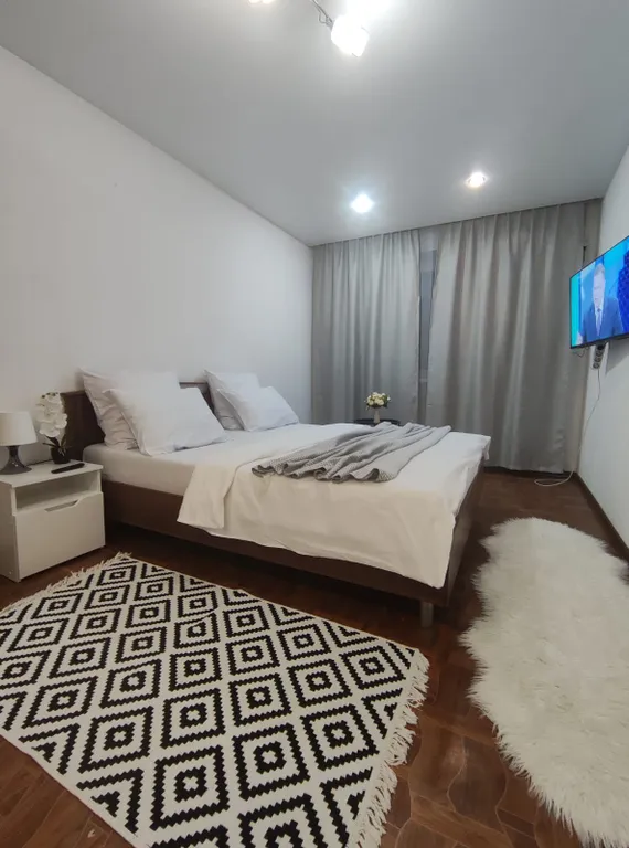 Уютная двухкомнатная квартира в центре — аренда посуточно в Камышин