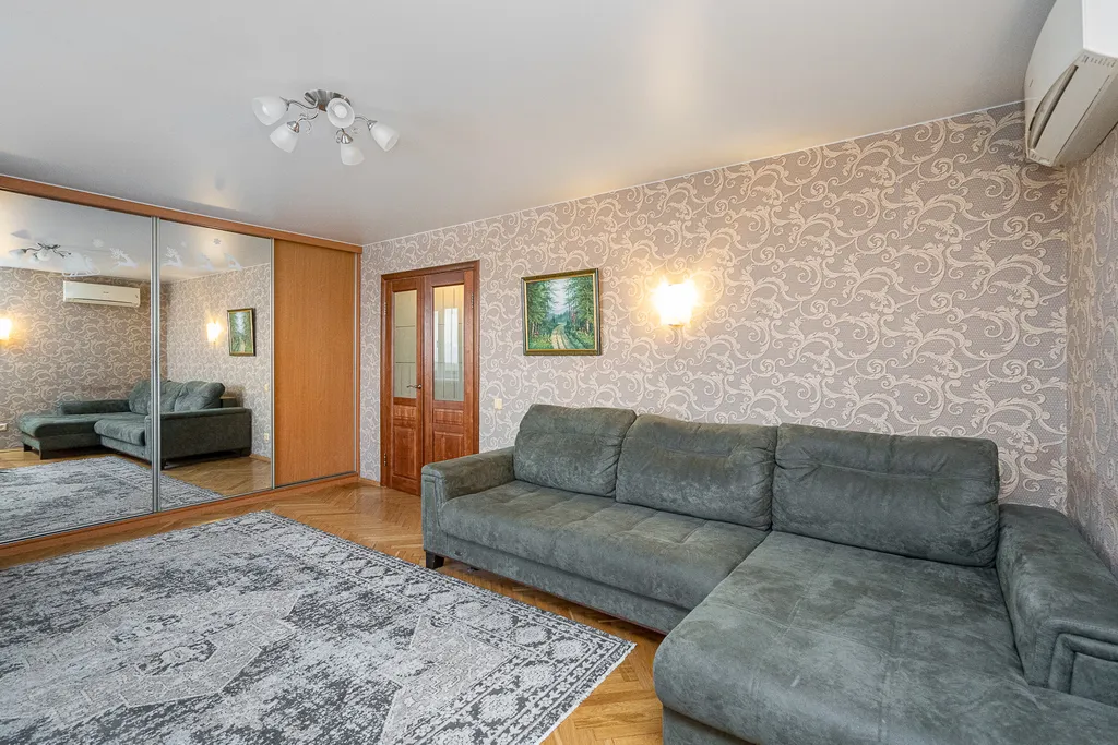 Трехкомнатная квартира с видом на реку Свислочь